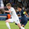 Kevin de Bruyne y Marquinhos pugnan por una pelota durante un partido de Champions entre PSG y Manchester City. EP/Archivo.