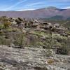 Roblelacasa y el pico Ocejón, en la Sierra Norte de Guadalajara, una de las zonas afectadas por la despoblación. EP.