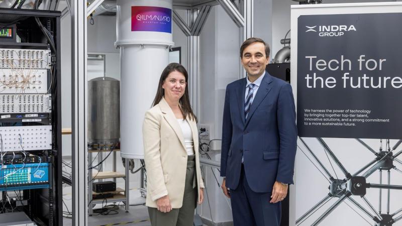 Enric Blasco, director de Indra Group en Cataluña junto a Marta P. Estarellas, CEO de Qilimanjaro Quan