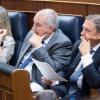 (I-D) La ministra de Educación, FP y Deportes, Milagros Tolón; el ministro de Industria y Turismo, Jordi Hereu, y l ministro de Agricultura, Pesca y Alimentación, Luis Planas, durante una sesión de control al Gobierno. EP.