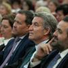 El líder del PP, Alberto Núñez Feijóo, junto a Paco Núñez y Carlos Velázquez. EP.