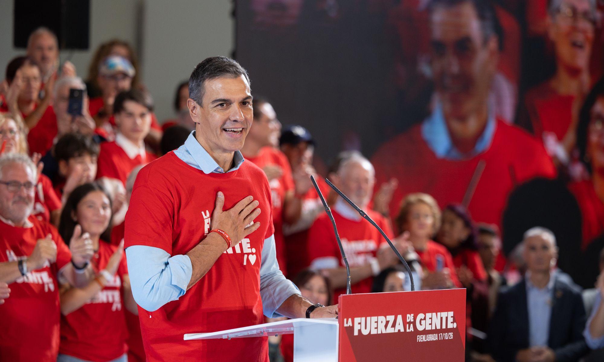 El presidente del Gobierno, Pedro Sánchez, interviene en el acto en Fuenlabrada tras la reunión del Comité Federal. Europa Press. El presidente del Gobierno, Pedro Sánchez, interviene en el acto en Fuenlabrada tras la reunión del Comité Federal. Europa Press.