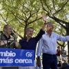 El presidente del PP, Alberto Núñez Feijóo, el presidente del PP catalán, Alejandro Fernández, y el alcalde de Badalona, Xavier García Albiol. EP