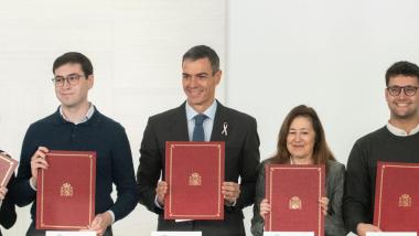 El presidente del Gobierno, Pedro Sánchez, tras la firma del nuevo Estatuto del Estudiantado Universitario. EP