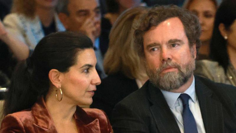 Rocío Monasterio y Iván Espinosa de los Monteros durante la celebración del 50º aniversario del Club Siglo XXI. EPArchivo.