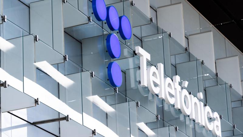 Fachada de una de las sedes de Telefónica