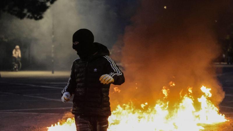 Manifestantes albanos participan en protestas estudiantiles contra el gobierno. Vlasov Sulaj/EP. 