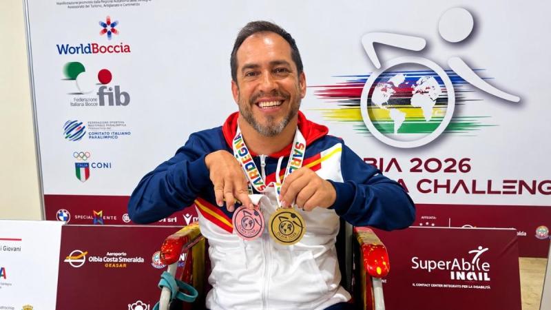 El Langui tras hacerse con el oro individual y el bronce por equipos en el World Challenger de Olbia