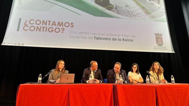 Presentación del "ambicioso" plan de vivienda del alcalde de Talavera de la Reina, José Julián Gregorio. EP.