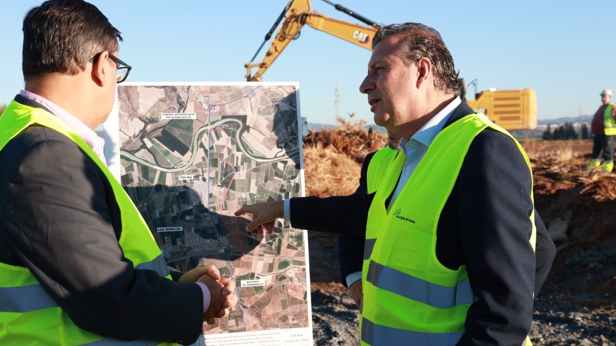 El presidente de la Diputación de Sevilla, Javier Fernández, ha visitado las obras del proyecto | EP
