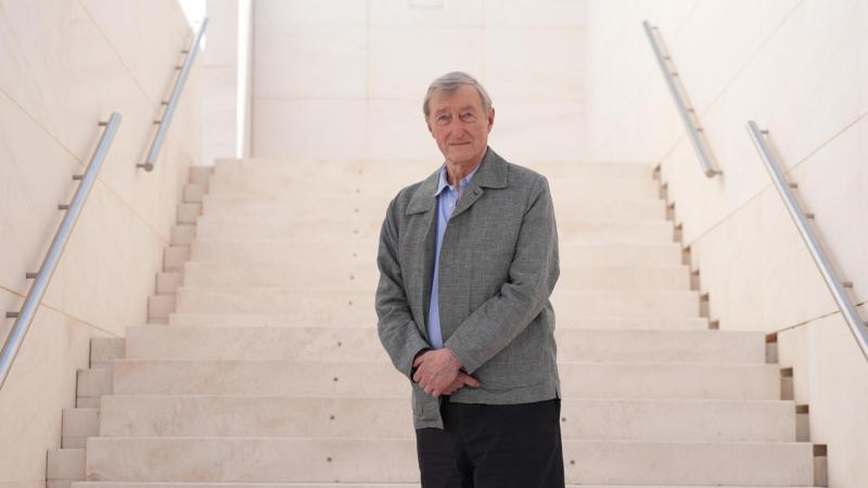 El escritor Julian Barnes durante la presentación de su libro ‘Despedidas’, en el CaixaForum. EP.
