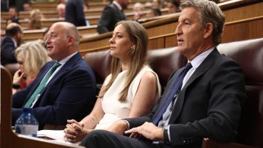 El secretario general del PP, Miguel Tellado; la portavoz del PP en el Congreso, Ester Múñoz; y el presidente del PP, Alberto Núñez Feijóo; durante una sesión plenaria en el Congreso de los Diputados, a 9 de septiembre de 2026, en Madrid (España). Eduardo Parra / Europa Press