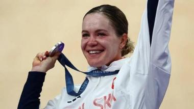 Daria Pikulik recibiendo la plata en París 2024