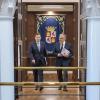Alfonso Fernández Mañueco y Carlos Pollán se dirigen a la Sala de Mapas para presentar el proyecto de presupuestos de Castilla y León para 2027. EP.