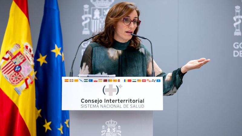 La ministra de Sanidad, Mónica García, ofrece declaraciones a los medios tras la reunión del pleno del Consejo Interterritorial del Sistema Nacional de Salud (CISNS). EP.
