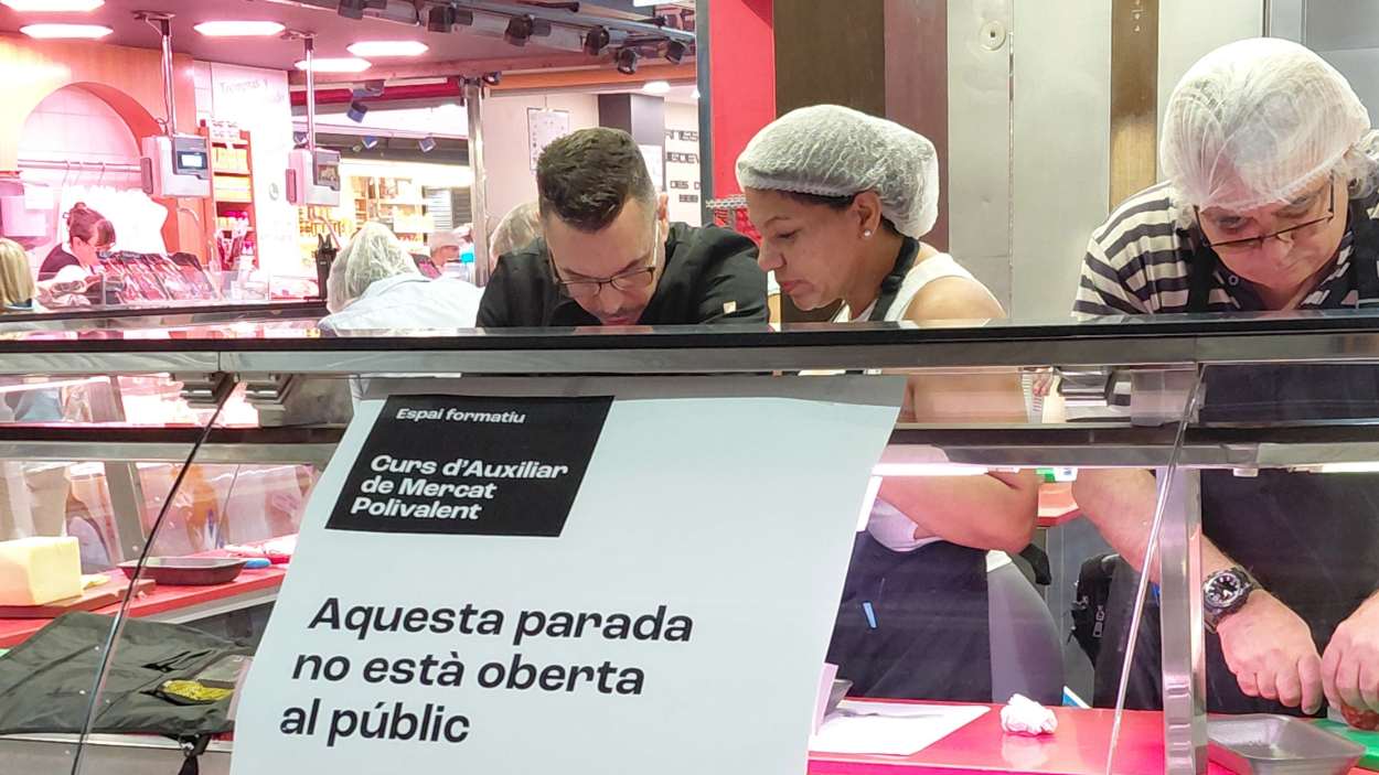 La formación se imparte dentro del mercado, un valor añadido. Foto: Diputación de Barcelona