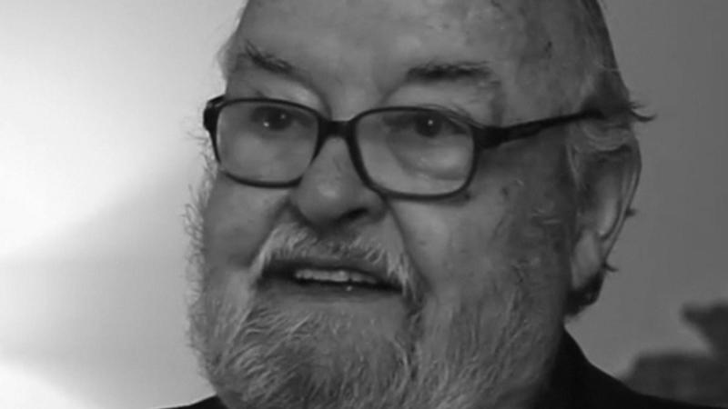 Muere José Luis García Sánchez a los 85 años, el cineasta que convirtió la sátira en una forma de mirar España. Europa Press.