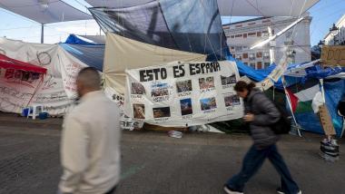 Imagen de la acampada en la Puerta del Sol por la vivienda. EP