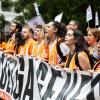 Varias personas marchan en Madrid por el derecho a la vivienda. EP