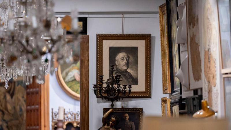 Exposición de objetos del Pazo de Meirás que serán subastados en la sala Magna Art Auction, a 7 de octubre de 2026, en Madrid. EP.