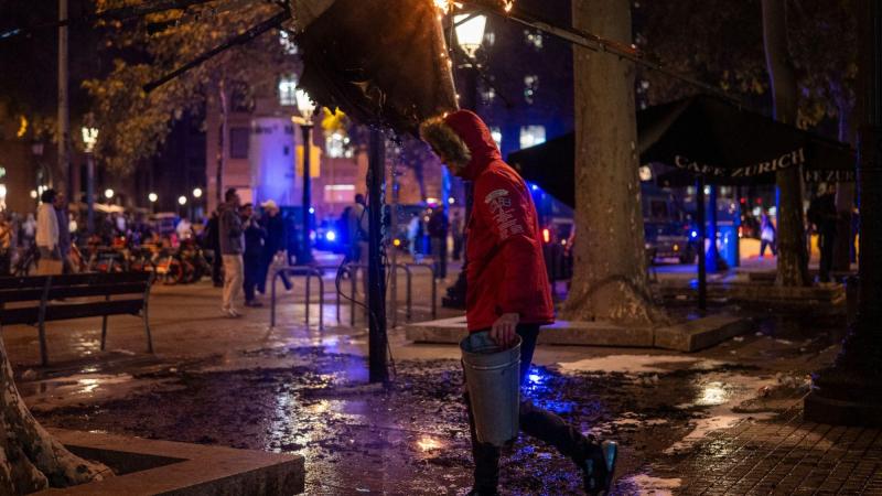Disturbios en el centro de la ciudad, a 24 de octubre de 2026, en Barcelona. EP.