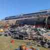 Agentes de la Unidad Militar de Emergencias (UME) trabajan en el lugar del accidente, a 28 de octubre de 2026, en Urda, Toledo. EP.
