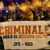 Un grupo de personas durante una concentración frente al Ministerio de Transportes y Movilidad Sostenible para exigir responsabilidades tras el accidente ferroviario en Urda (Toledo)