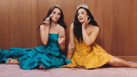 Selena Gomez y Demi Lovato x Rare Beauty 