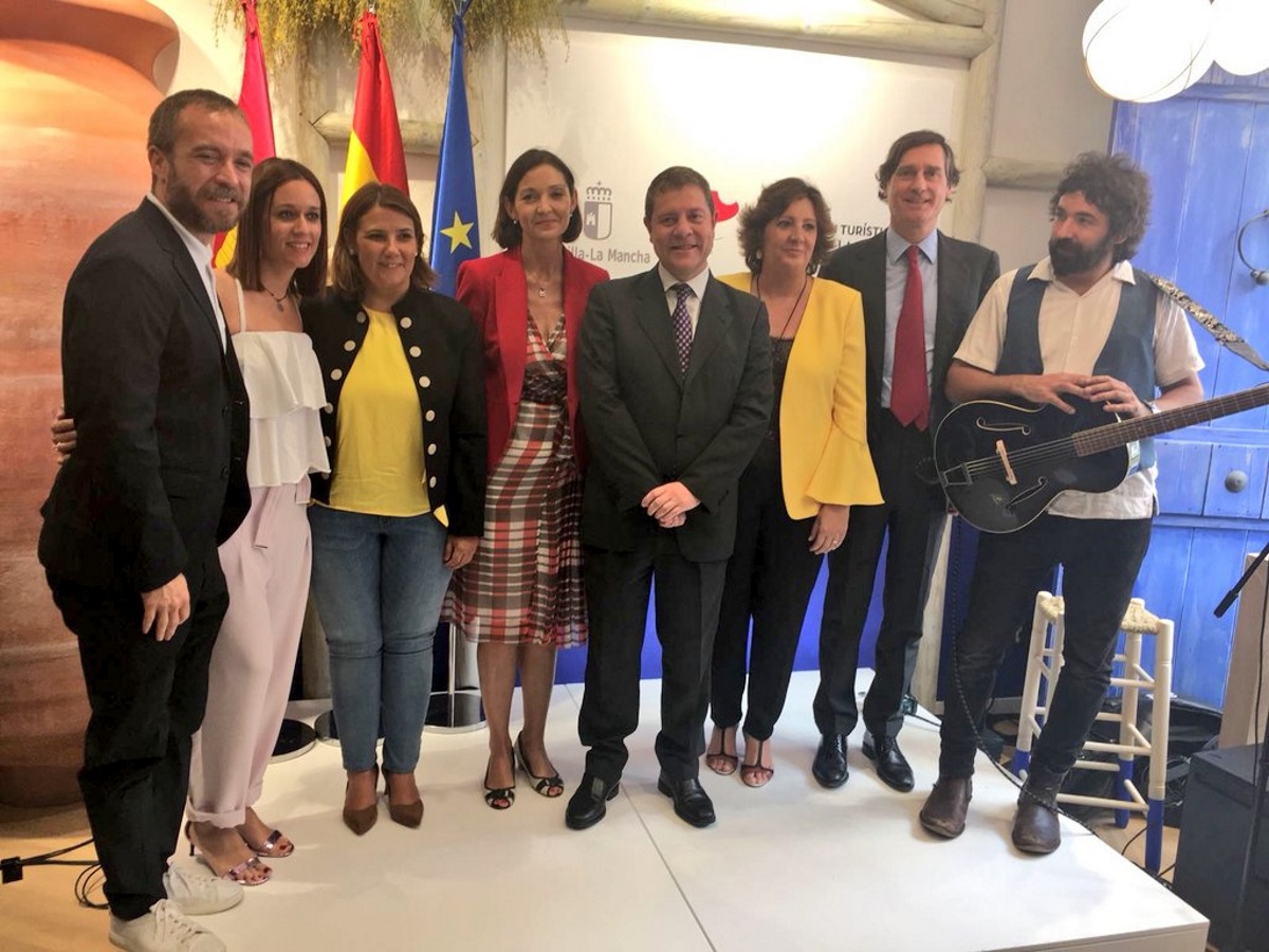 Evento de inauguración de la Oficina de Turismo de Castilla-La Mancha en Gran Vía 45