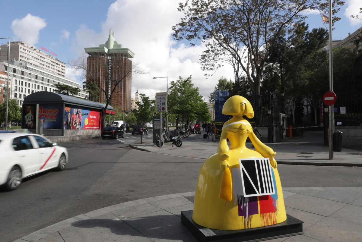 Una Menina en la calle Recoletos, Madrid