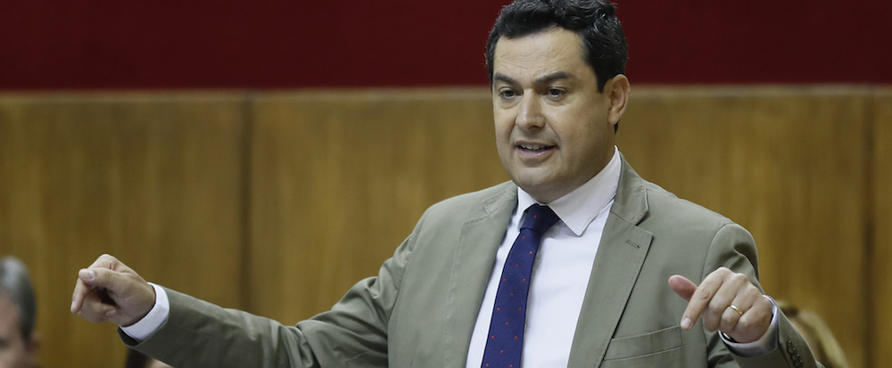 El presidente del PP andaluz, Juanma Moreno, en el Parlamento.