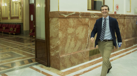 Pablo Casado en los pasillos del Congreso de los Diputados