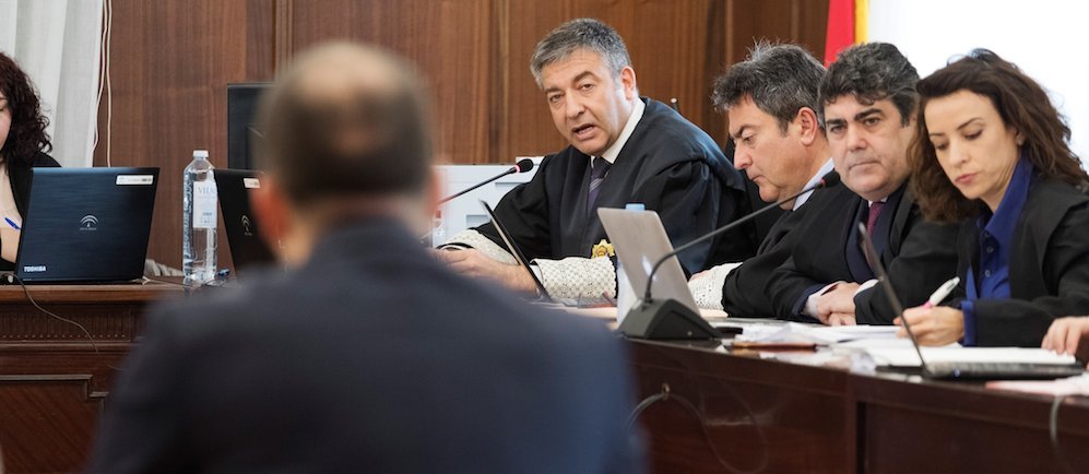 Los acusadores de la Fiscalía y del Partido Popular en una de las sesiones del juicio de los ERE.