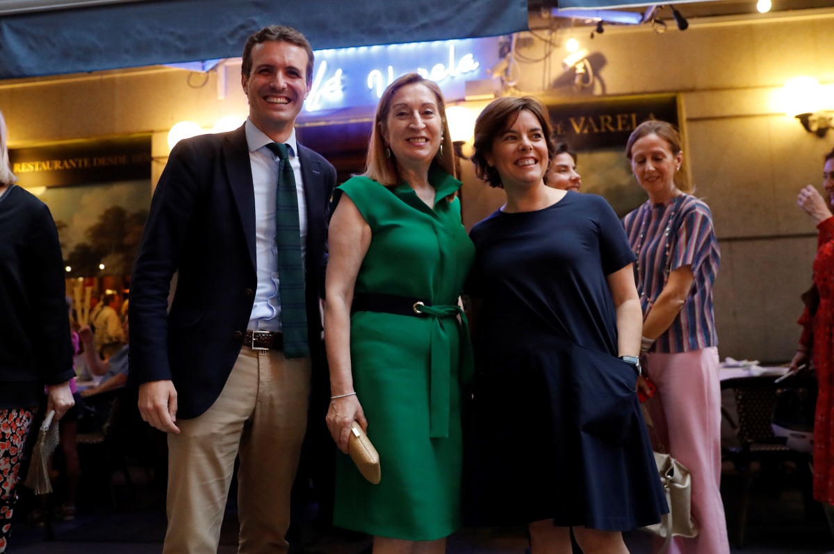 Pablo Casado, Ana Pastor y Soraya Sáenz de Santamaría.