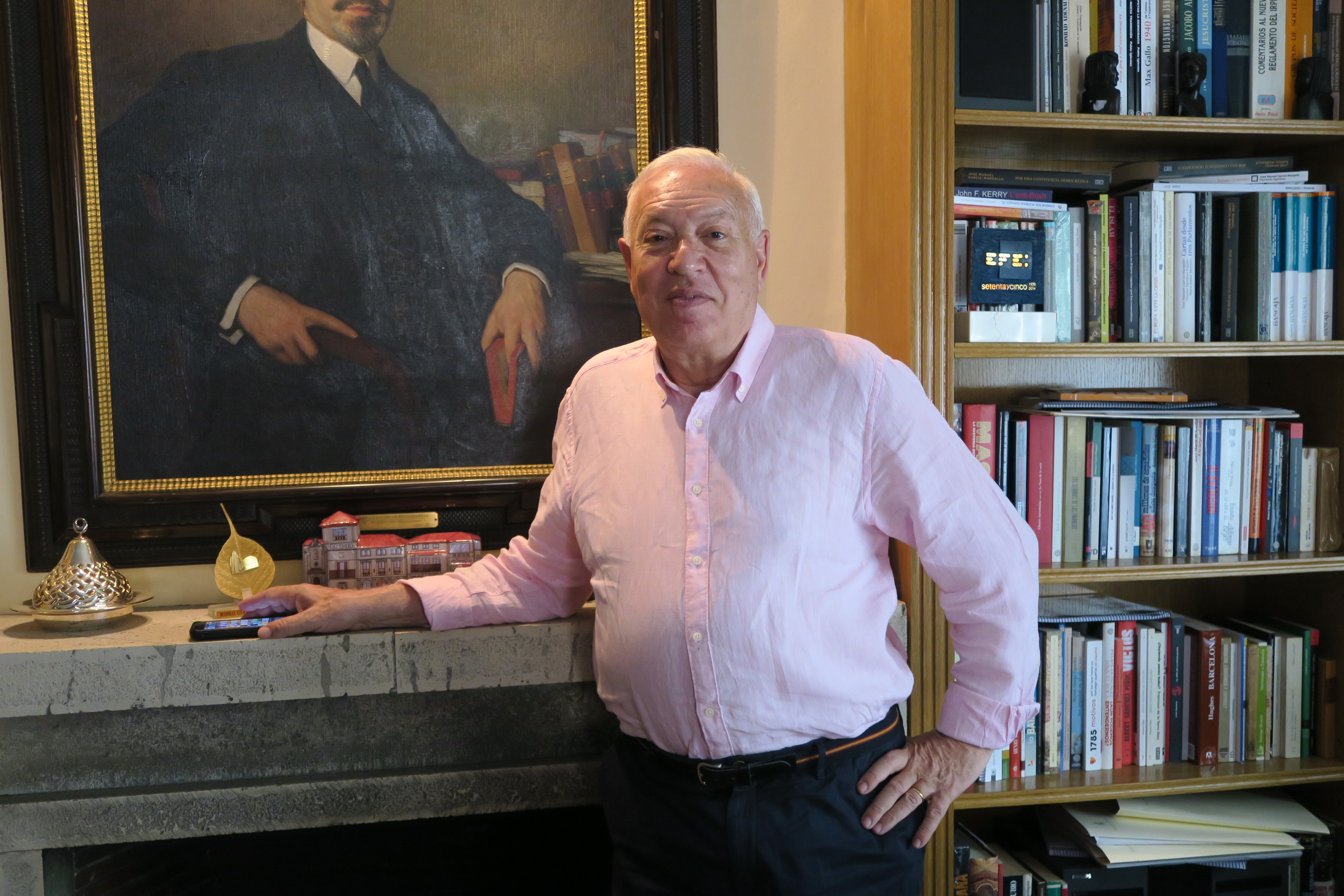 José Manuel García-Margallo en su domicilio de Madrid -Foto: Luis Marchal / El Plural