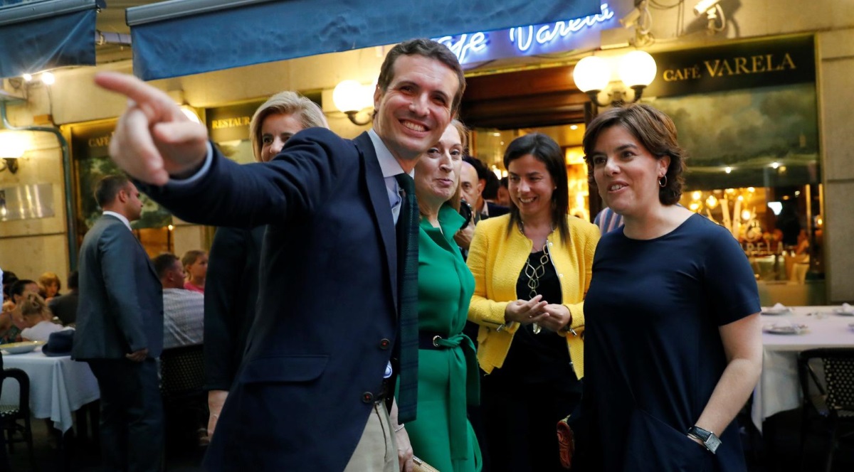 Pablo Casado y Soraya Sáenz de Santamaría. EFE