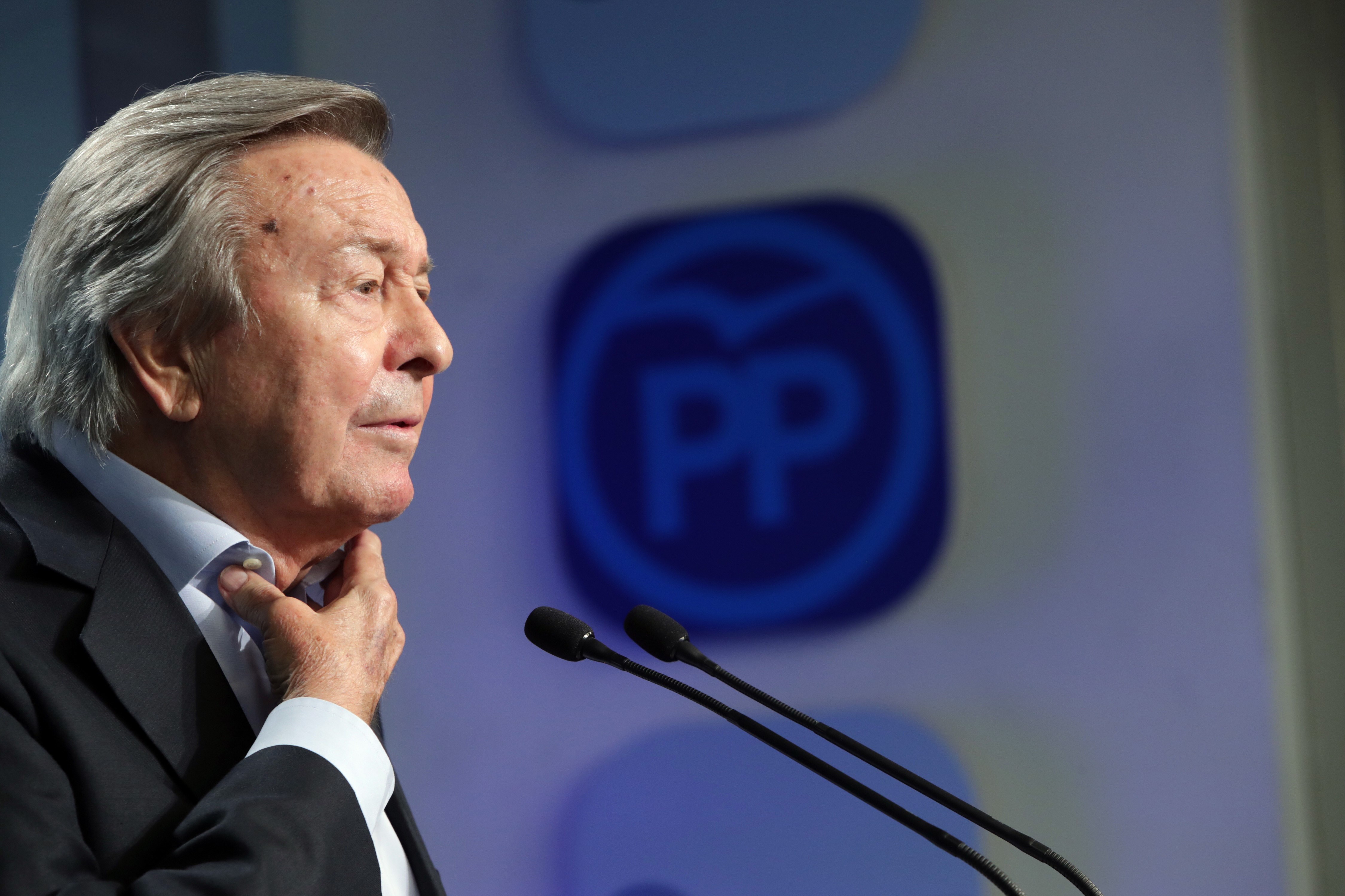 Luis de Grandes, presidente del Comité Organizador del Congreso del PP en una rueda de prensa en el día de hoy - EFE