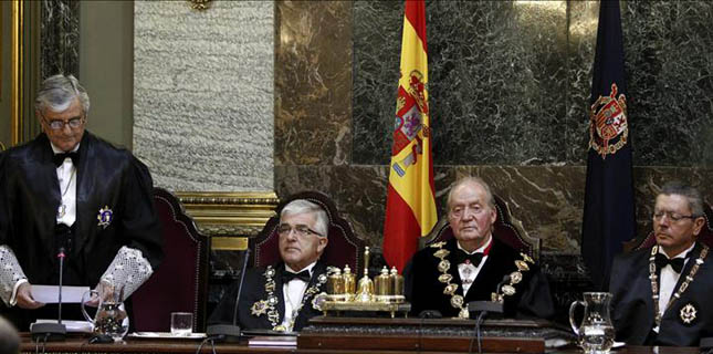 Apertura del año judicial entre pitos y con el fiscal general priorizando la "indisoluble unidad" de España Apertura del año judicial entre pitos y con el fiscal general priorizando la "indisoluble unidad" de España