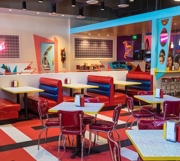 Interior del restaurante 'Saved by the Max' Fuente: @SavedByTheMax