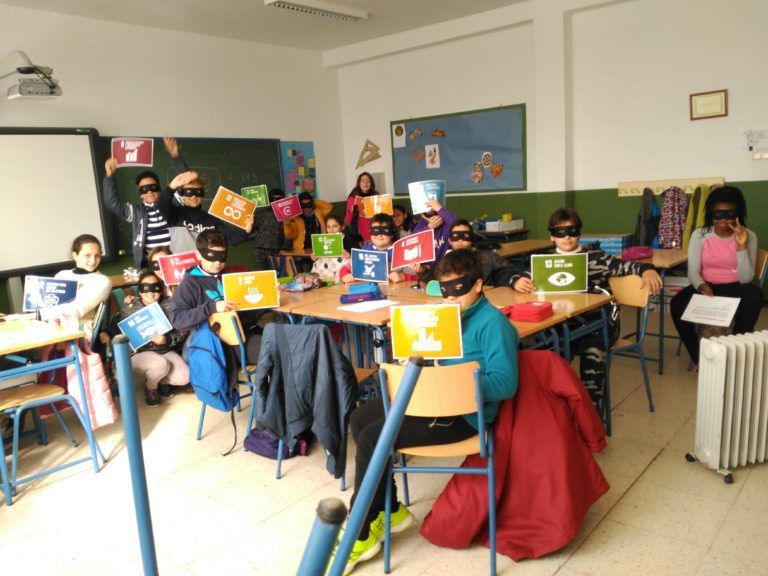 Escolares participando en una de las sesiones del programa.