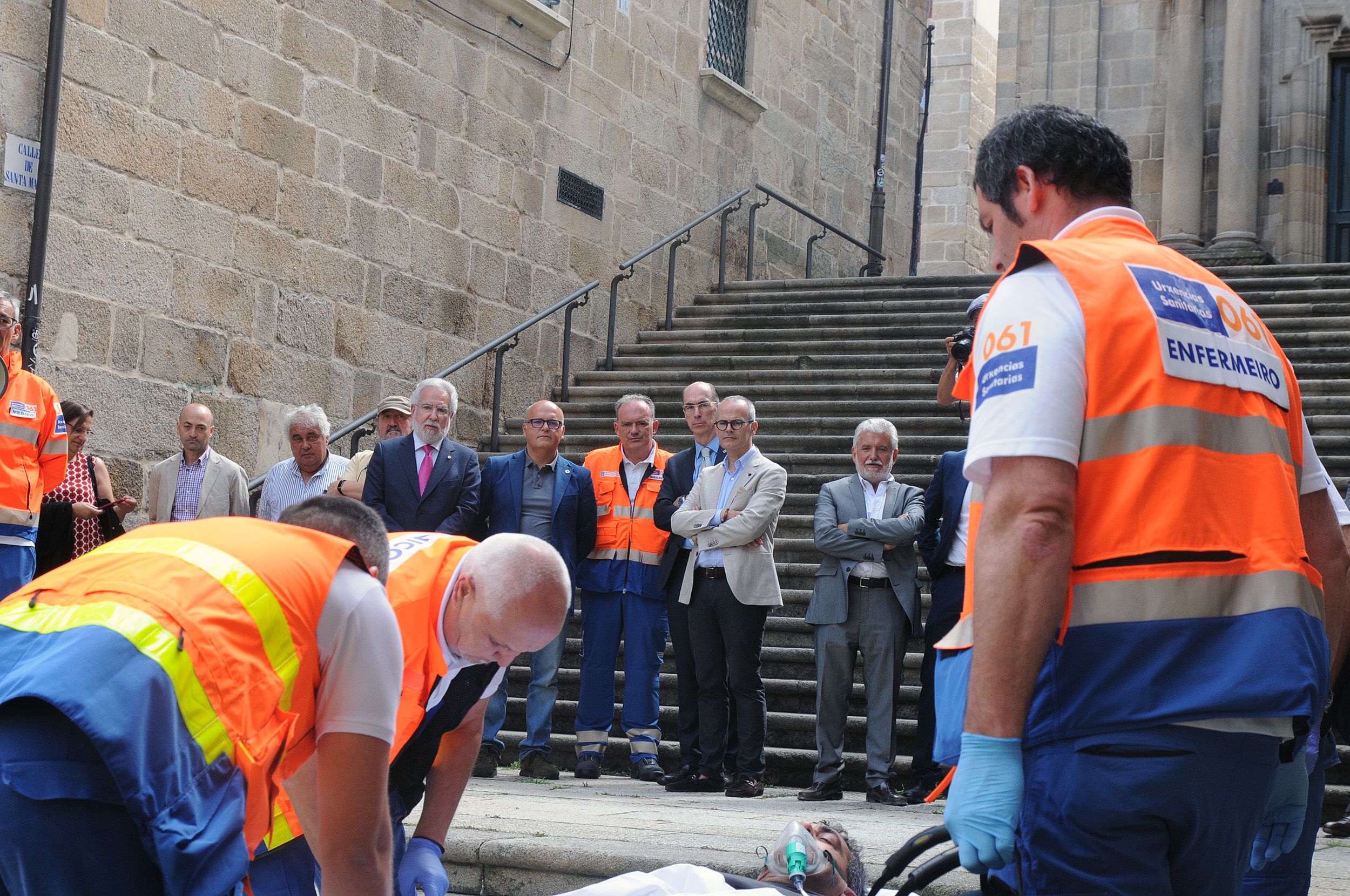 Trabajadores del 061 en Galicia durante una asistencia en Ourense