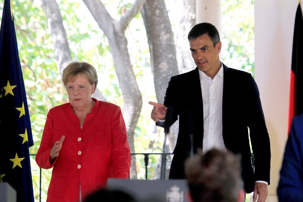 Angela Merkel y Pedro Sánchez, este sábado en Sanlúcar. EFE