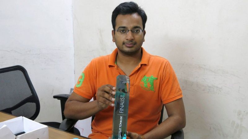 En ingeniero Avinash Bansal, cofundador de la empresa creadora de este nuevo dispositivo. (Foto: EFE)