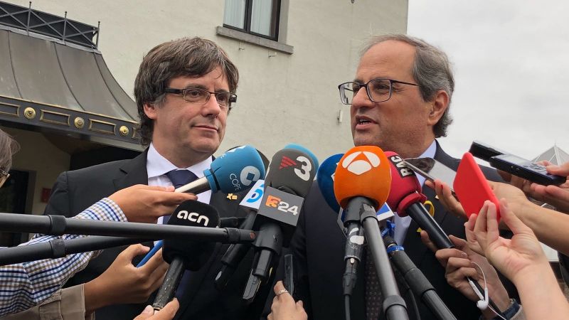 Carles Puigdemont y Quim Torra atienden a los medios en Waterloo - Generalitat