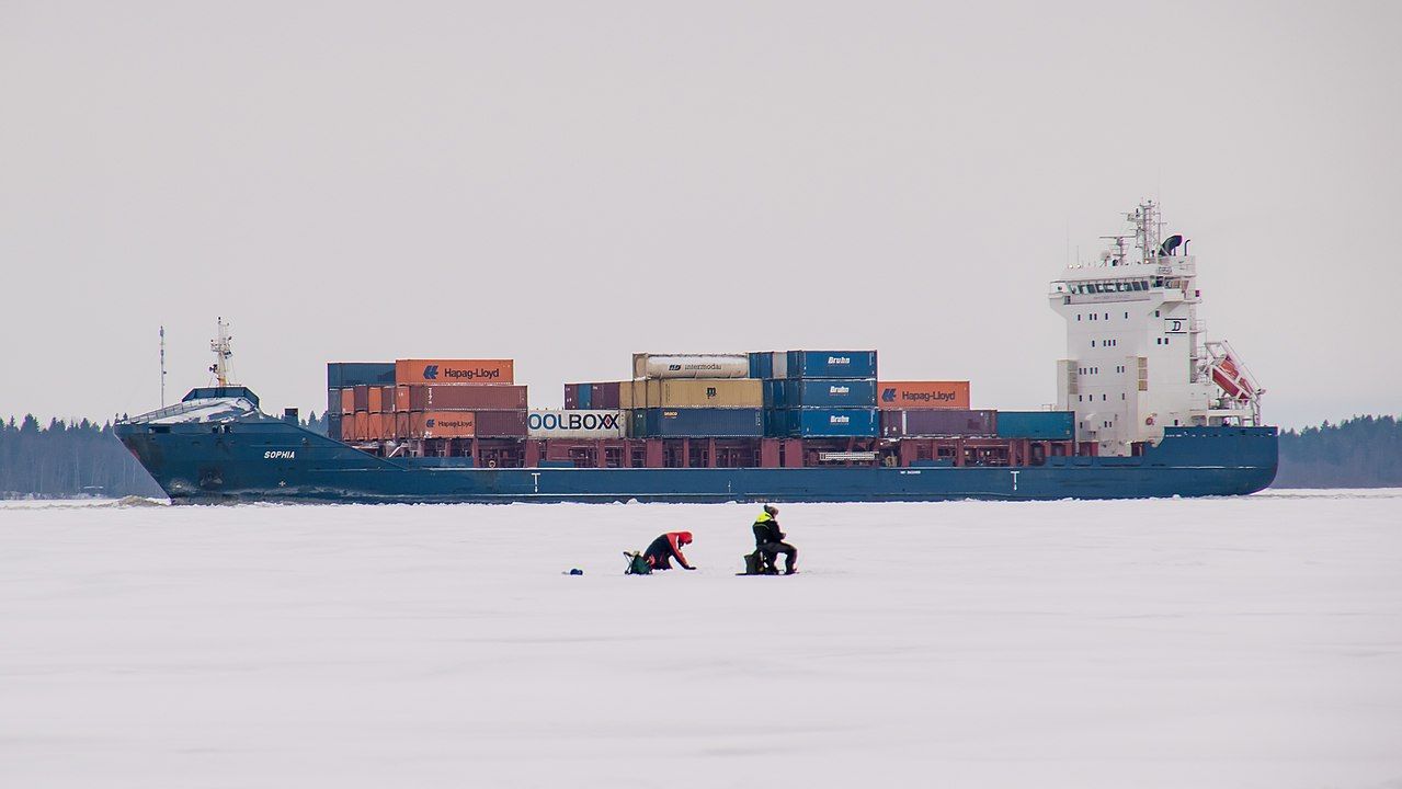 Buque de transporte en el Ártico. Foto: Arto Häkkilä