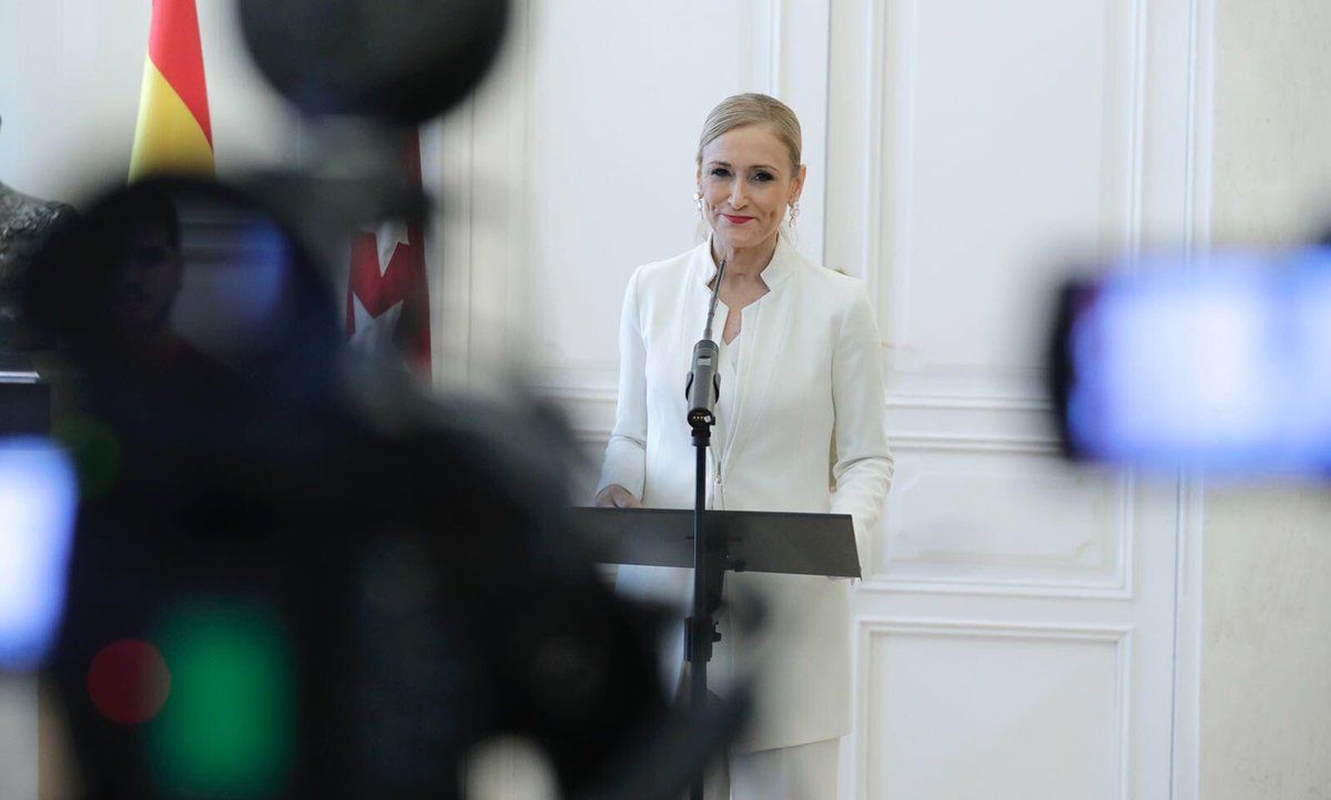 Cristina Cifuentes comparece ante los medios de comunicación