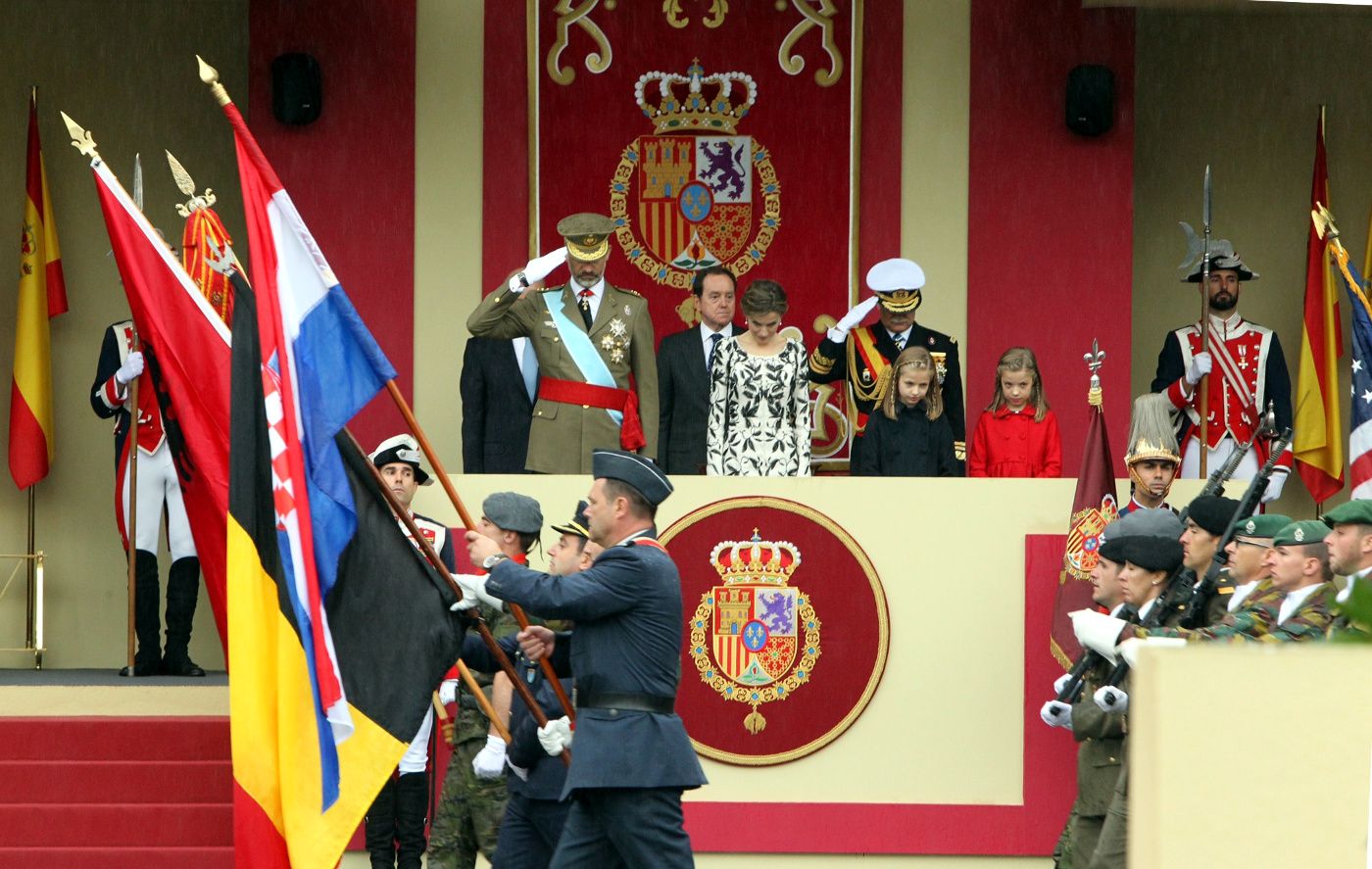 Desfile del Día de la Hispanidad. CASA REAL