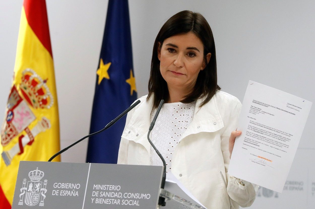 Carmen MontÃ³n, ministra de Sanidad, explica las presuntas irregularidades de su mÃ¡ster