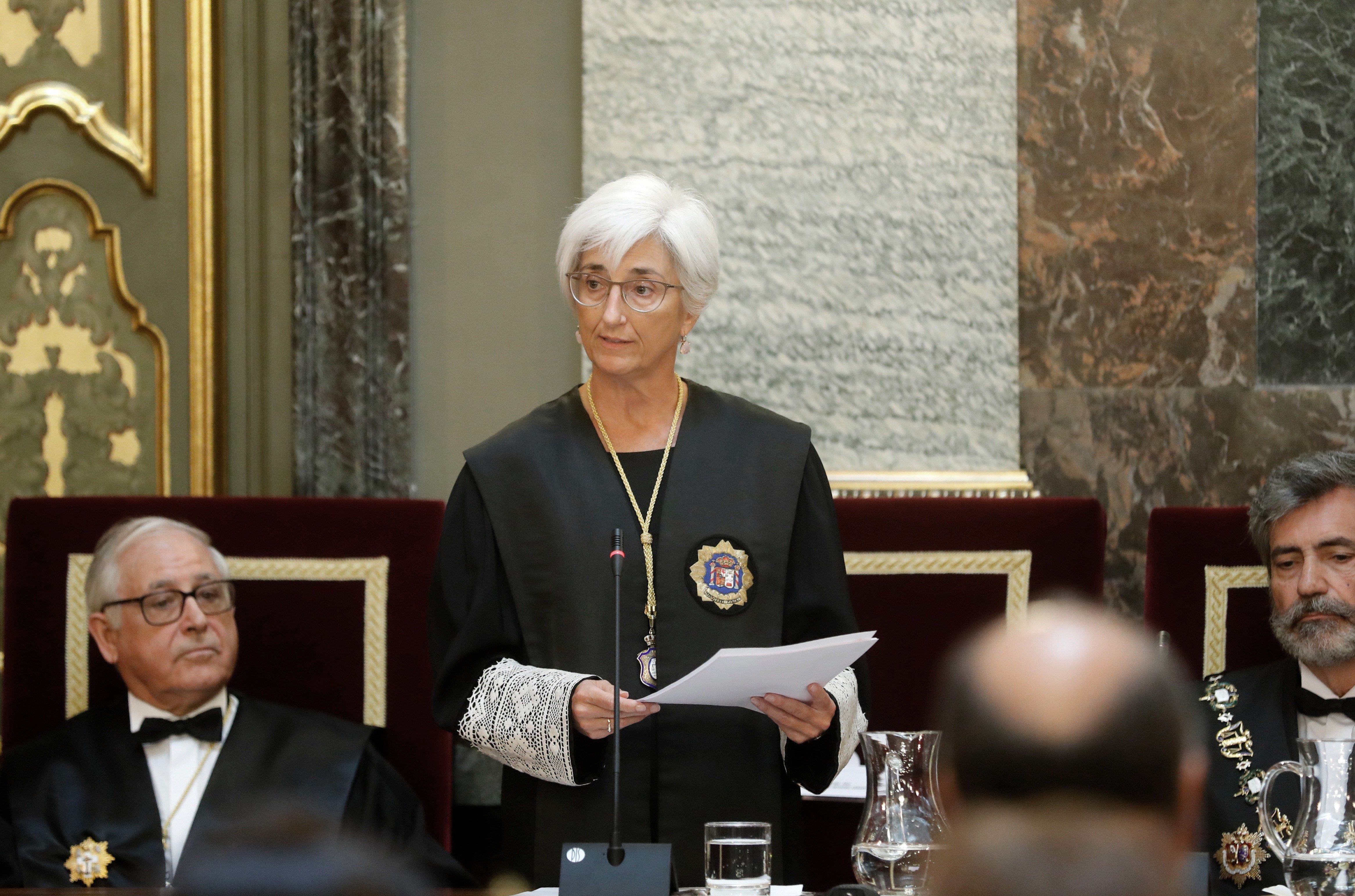 La fiscal general del Estado, María José Segarra, durante su discurso en la ceremonia de apertura del Año Judicial, que tiene lugar hoy en la sede del Tribunal Supremo, y que preside el Rey Felipe VI. EFE