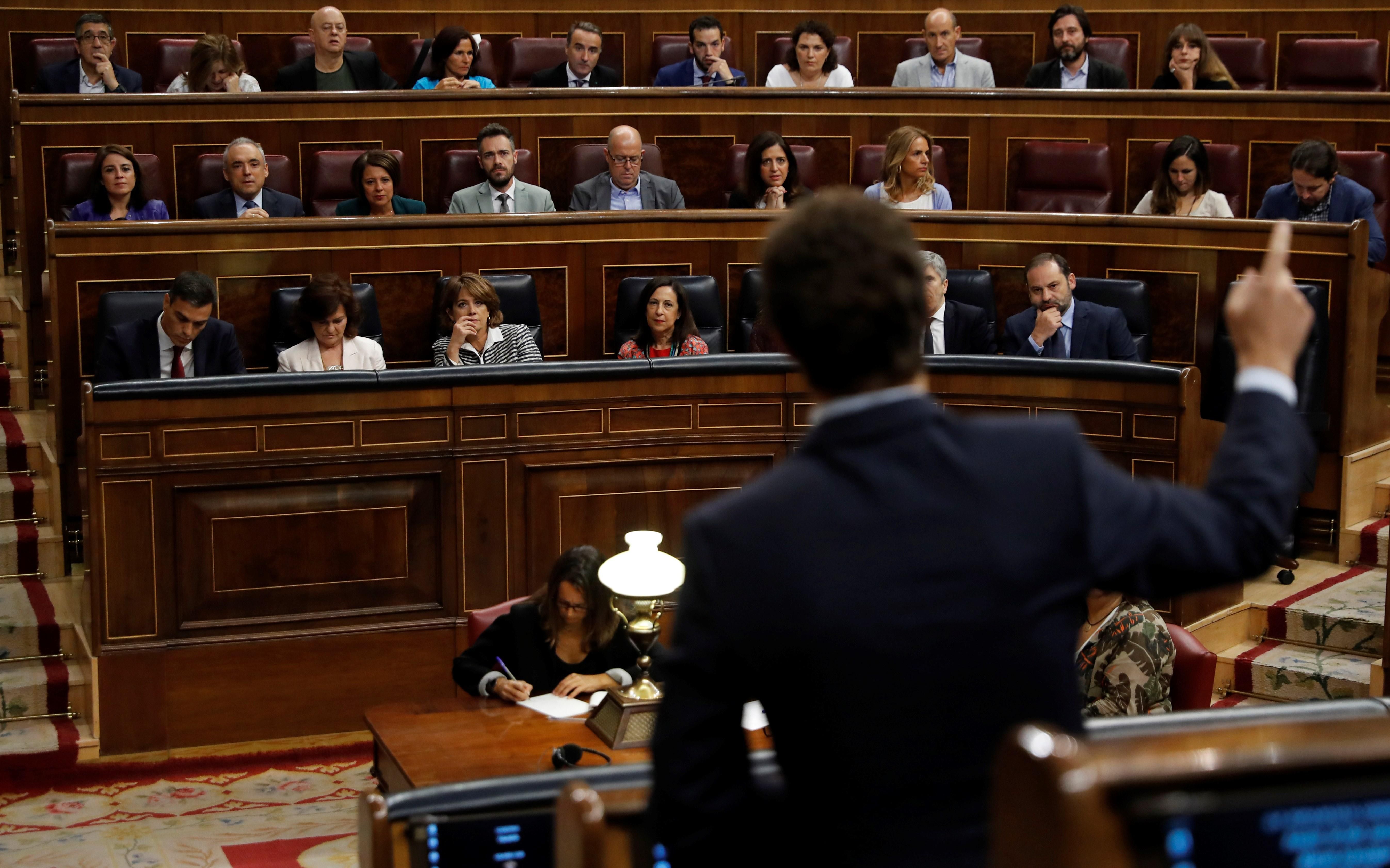 El presidente del PP, Pablo Casado, se estrena como líder de la oposición en la Sesión de Control al Congreso. EFE